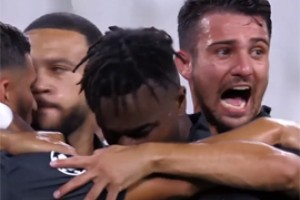 Хосеп и Роналду возобладали над Зиданом и Мемфисом