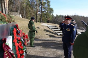 Чтят славу воинов Ленинградской области