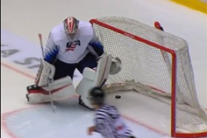 Дубли Амирова и Кофилда вывели в финал россиян