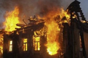 В Порецком сгорели пенсионерка и ее внучка