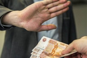 Москвичу за 200 рублей гаишнику назначили 15 тысяч