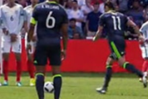 Уэльс не выстоял с Англией