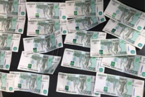 Взятку экс-инспектора труда отдали суду