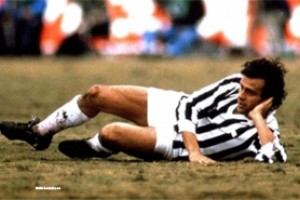  На Платини вытащили компромат