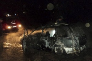 В Ландыши и Дворики пламенели авто