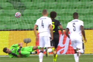 ПАОКа волчок и Краснодар тяпнул за бочок