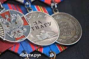 Ядринскому пенсионеру добыли удостоверение ветерана
