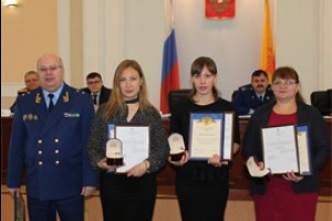 Плакат воспитателям детсада вышел часами генпрокурора