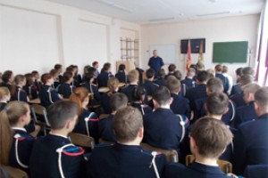 Кадеты СКР узнали о великой цене Победы