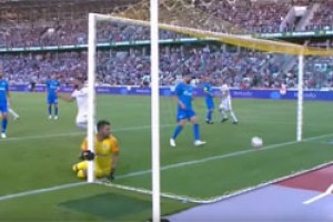 Семак крупно проиграл Гуренко