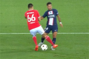 Месси отсмотрел с трибун ничью