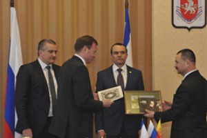 Игнатьев показал Севастополю потенциал вручения часов