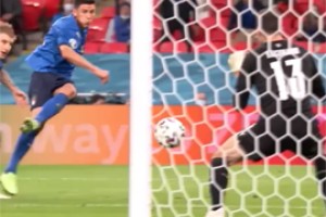 На половину вышло 20 минут футбола