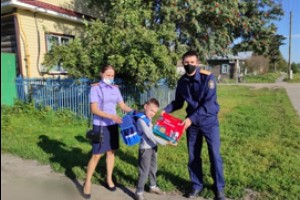 СКР подготовил к 1 сентября 4 детей семьи Муравьевых