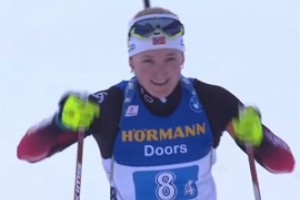 В Хохфильцене победу взяли норвежки и Эльвира