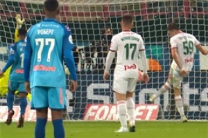 Зенит на чемпионском пути задвинул Локо