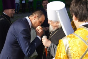  Михаил Игнатьев отслужил пасхальное богослужение 