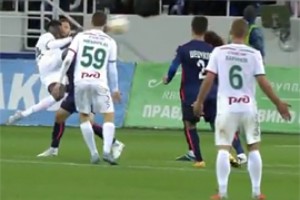 Премьеры с трудом протиснулись сквозь профессионалов 