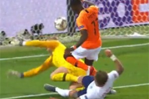  Комедия ошибок вывела Нидерланды 