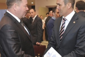 Игнатьеву показали медведицу Белоруссии