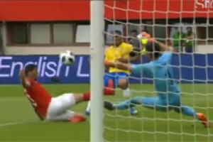 Грузные бразильцы загрузили австрийцам