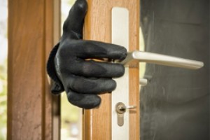 СКР занялся юнцом на 40 тысяч в Кюльхири