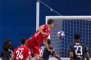 Бавария прошла к ПСЖ через Лион