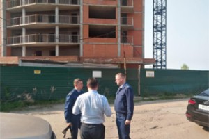 Прокуроры предписали Лидеру и ГрандСтрою ускорение