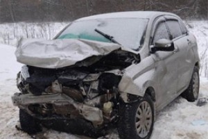 В сшибке Лады и Киа у Яндобы погибла пассажирка 