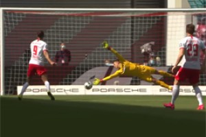 Вернувшиеся в футбол немцы прилично наколошматили