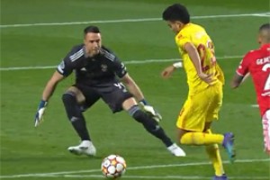 Мансити и Ливерпуль сделали по шагу к полуфиналу