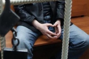 Дали оскорбителю отработку и взяткодателю 12 тысяч