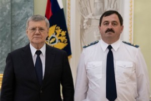 Евграфову вручил новые погоны генпрокурор РФ