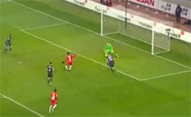 Futbol championat rossii spartachi sochlis s zeskovzami tri odin gol ze luischa1