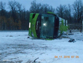 Perevernulsja na bok passagirskij avtobus Rjazan Kazan