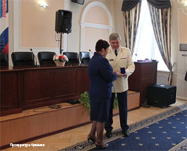 Prokuror Chuvaschii Sergej Legostaev rozdal nagradi po sluchaju 295 godovschiny obrazovanija prokuraturi Rossii1