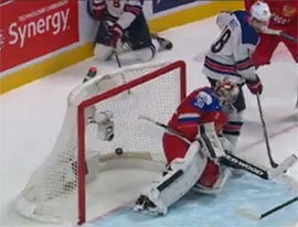 Molodegnaja sbornaja Rossii na molodegnom chempionate mira sigrala so sbornoj SSCHA v polufinale match pregdevremennoj radosti i amerikanzi po bullitam vischli v final2