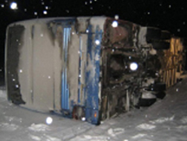 Avtobus v DTP leg na bok