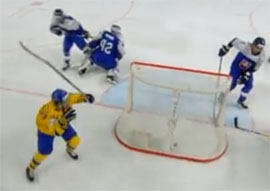 I shvedy nashli u kogo nado nogu3