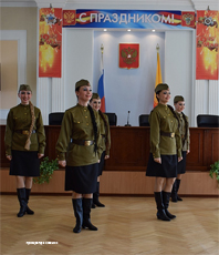 Sledovateli SU SKR po CHuvashii i sotrudniki prokuratury CHuvashii pochtili Den Pobedy17