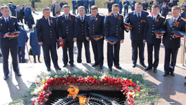 Sledovateli SU SKR po CHuvashii i sotrudniki prokuratury CHuvashii pochtili Den Pobedy8