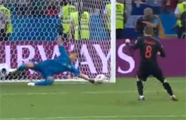 Dyujm otdelil rossiyan ot polufinala30