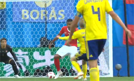 Forsberg rikoshetom Akandzhi vyvel shvedov v chetvertfinal1