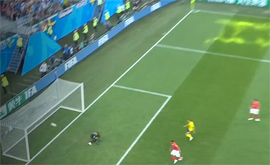 Forsberg rikoshetom Akandzhi vyvel shvedov v chetvertfinal3