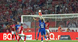 Startovoe trio pobeditelej dobilos po odnomu bezotvetnomu golu5