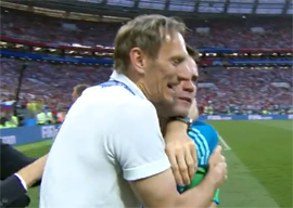 Vtoroj chetvertfinalnyj dueht voznik iz vratarskogo otrazheniya18