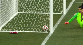 Vtoroj chetvertfinalnyj dueht voznik iz vratarskogo otrazheniya40