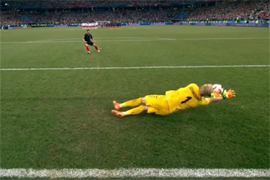 Vtoroj chetvertfinalnyj dueht voznik iz vratarskogo otrazheniya48