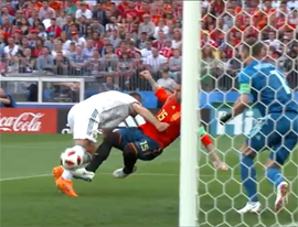 Vtoroj chetvertfinalnyj dueht voznik iz vratarskogo otrazheniya6