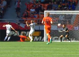 Gol Pavla Mamaeva prines pobedu komande Fedora Smolova1